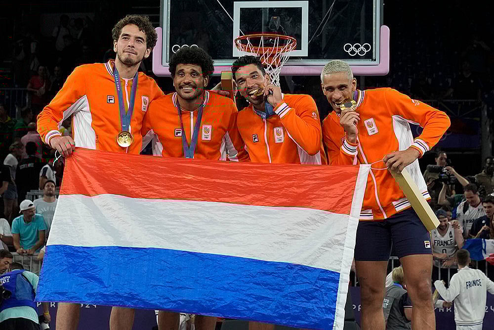 | Photo: AP/Frank Franklin II : 3x3 men's basketball gold medal winners Netherlands team